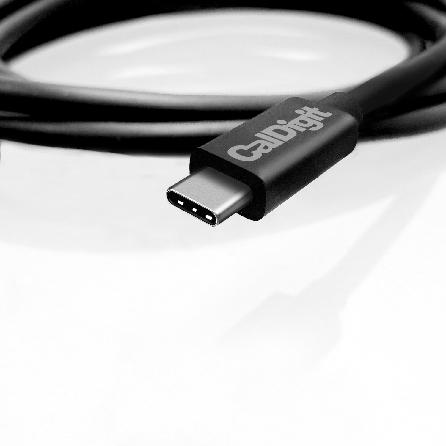 Thunderbolt 4 Cable on a white background.